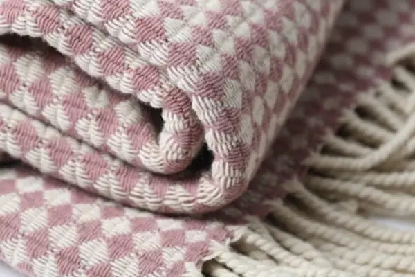 roze-plaid-roze-deken